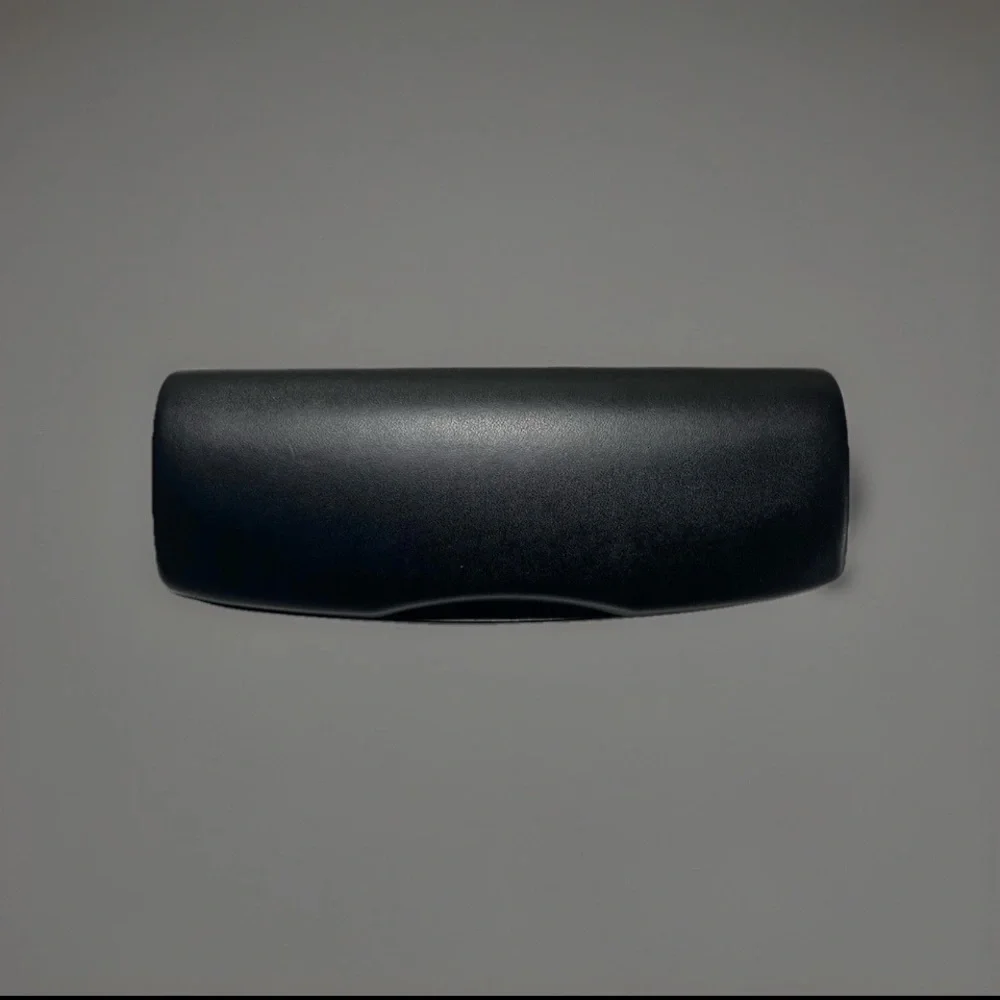 Bebe Eyeglasses Sunglasses Glasses Hard Clamshell Case  Black w/ Gold Letters